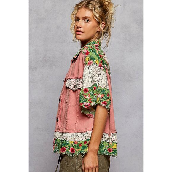 POL Lace Patch Detail Floral Pattern Half Sleeves Raw Hem Shacket | Guava Pink - Picture 2 of 6